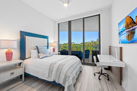 Condo in Fort Lauderdale, Florida, 4 bedrooms  № 2431496 - photo 23