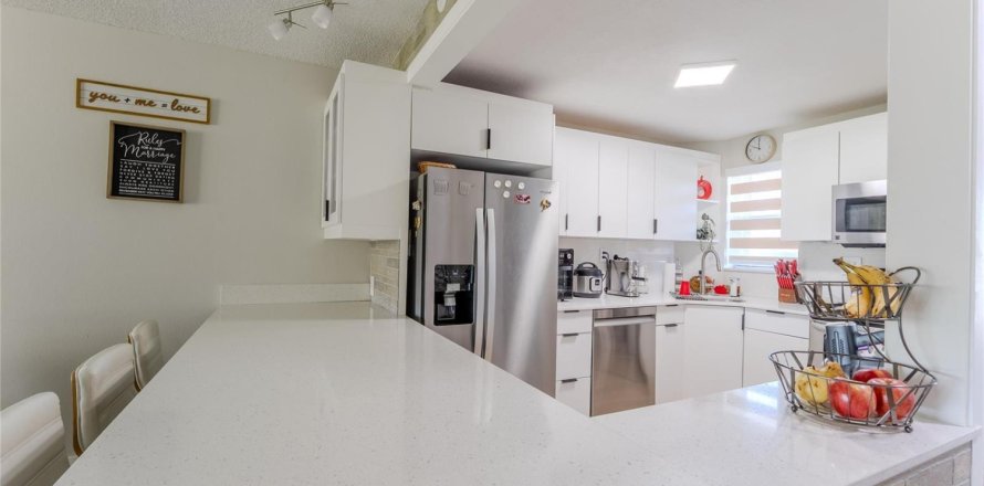 Condo à Pembroke Pines, Floride, 1 chambre  № 2250341
