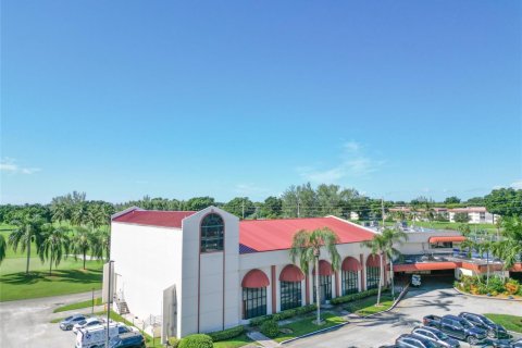 Copropriété à vendre à Pembroke Pines, Floride: 1 chambre, 74.32 m2 № 2250341 - photo 25
