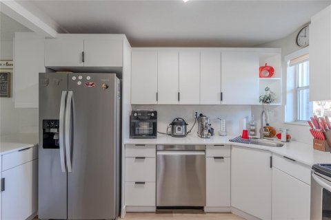 Copropriété à vendre à Pembroke Pines, Floride: 1 chambre, 74.32 m2 № 2250341 - photo 5