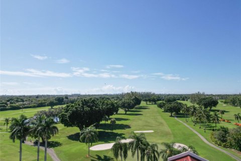 Copropriété à vendre à Pembroke Pines, Floride: 1 chambre, 74.32 m2 № 2250341 - photo 30