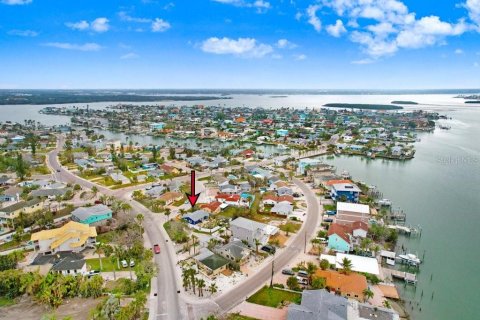 Купить виллу или дом в Мадейра - Бич, Флорида 5 комнат, 86.4м2, № 1720626 - фото 10