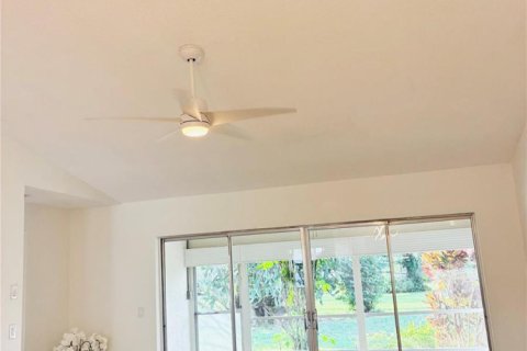 Touwnhouse à vendre à Jupiter, Floride: 2 chambres, 119.66 m2 № 2078407 - photo 8