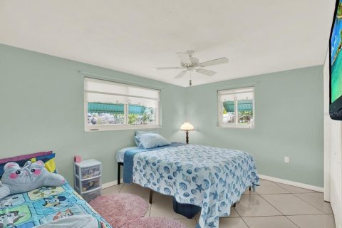 Villa ou maison à vendre à Hudson, Floride: 2 chambres, 123.75 m2 № 1823333 - photo 10