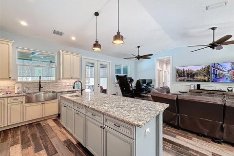 House in Webster, Florida 3 bedrooms, 138.98 sq.m. № 1815076 - photo 12