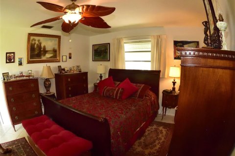 Villa ou maison à vendre à Hollywood, Floride: 3 chambres, 162.76 m2 № 1957660 - photo 17