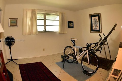 Villa ou maison à vendre à Hollywood, Floride: 3 chambres, 162.76 m2 № 1957660 - photo 24