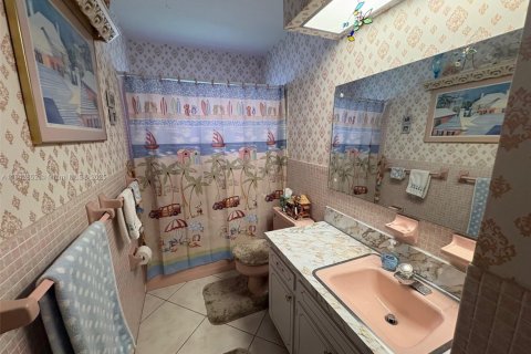 Villa ou maison à vendre à Hollywood, Floride: 3 chambres, 162.76 m2 № 1957660 - photo 26