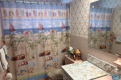 Villa ou maison à vendre à Hollywood, Floride: 3 chambres, 162.76 m2 № 1957660 - photo 25