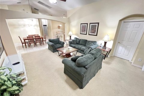 Casa en venta en Kissimmee, Florida, 5 dormitorios, 198.44 m2 № 2387731 - foto 8