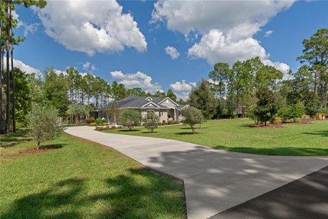 House in Beverly Hills, Florida 3 bedrooms, 235.41 sq.m. № 2427506 - photo 9