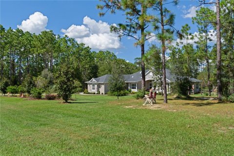 House in Beverly Hills, Florida 3 bedrooms, 235.41 sq.m. № 2427506 - photo 8