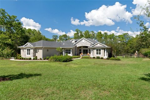 House in Beverly Hills, Florida 3 bedrooms, 235.41 sq.m. № 2427506 - photo 12