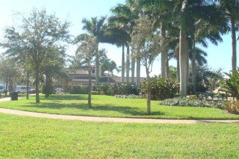 Copropriété à louer à Pembroke Pines, Floride: 2 chambres, 97.36 m2 № 1997368 - photo 30