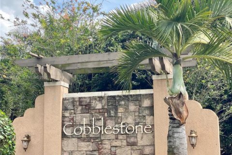 Condo à Pembroke Pines, Floride, 2 chambres № 1997368