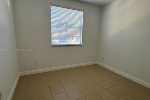 Copropriété à louer à Pembroke Pines, Floride: 2 chambres, 97.36 m2 № 1997368 - photo 17