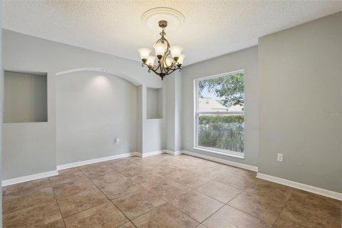 House in Orlando, Florida 4 bedrooms, 231.05 sq.m. № 2152297 - photo 11