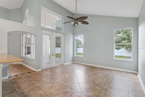 House in Orlando, Florida 4 bedrooms, 231.05 sq.m. № 2152297 - photo 18