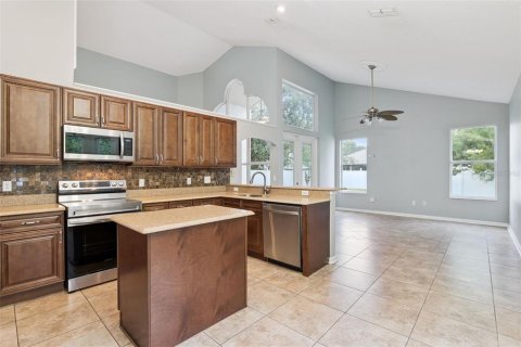 House in Orlando, Florida 4 bedrooms, 231.05 sq.m. № 2152297 - photo 15