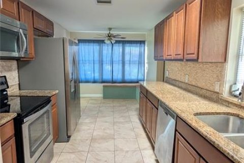 Villa ou maison à louer à Eustis, Floride: 3 chambres, 164.16 m2 № 2430753 - photo 14