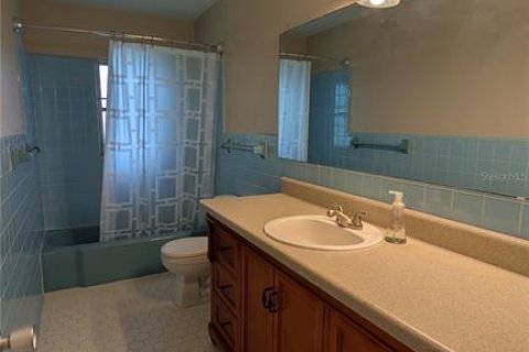 Villa ou maison à louer à Eustis, Floride: 3 chambres, 164.16 m2 № 2430753 - photo 21