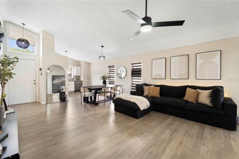 Casa en venta en Orlando, Florida, 3 dormitorios, 109.25 m2 № 1817512 - foto 12