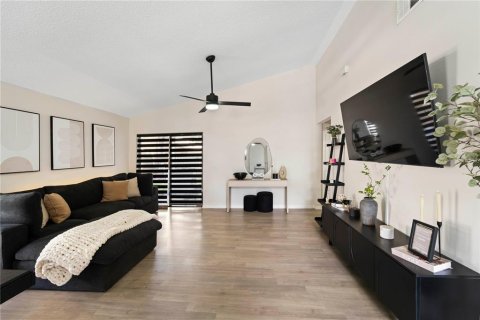 Casa en venta en Orlando, Florida, 3 dormitorios, 109.25 m2 № 1817512 - foto 10