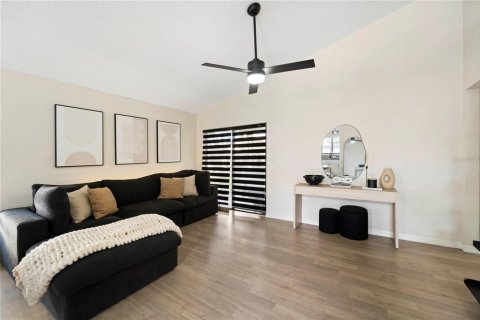 Casa en venta en Orlando, Florida, 3 dormitorios, 109.25 m2 № 1817512 - foto 11