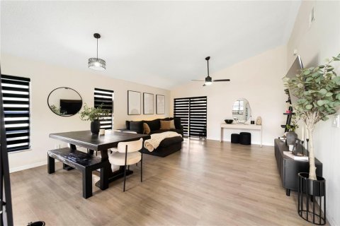 Casa en venta en Orlando, Florida, 3 dormitorios, 109.25 m2 № 1817512 - foto 8