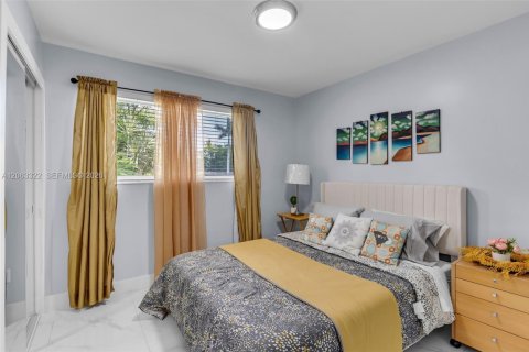 Villa ou maison à louer à Miami, Floride: 4 chambres, 102.19 m2 № 2266126 - photo 12