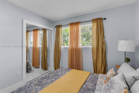 Villa ou maison à louer à Miami, Floride: 4 chambres, 102.19 m2 № 2266126 - photo 13