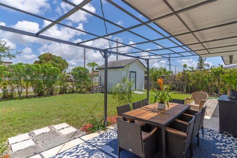 Villa ou maison à louer à Miami, Floride: 4 chambres, 102.19 m2 № 2266126 - photo 21