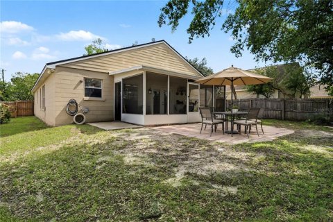 House in Apopka, Florida 3 bedrooms, 151.62 sq.m. № 2203511 - photo 26