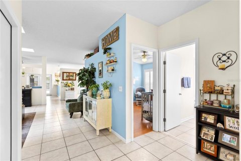 House in Apopka, Florida 3 bedrooms, 151.62 sq.m. № 2203511 - photo 8
