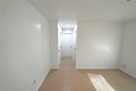 House in Orlando, Florida 3 bedrooms, 95.88 sq.m. № 1782970 - photo 15