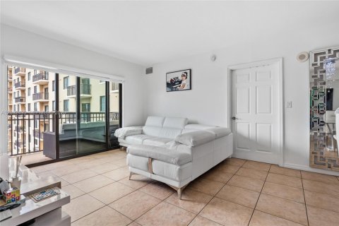 Купить кондоминиум в Майами, Флорида 2 спальни, 93.74м2, № 2146520 - фото 6