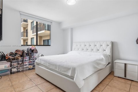 Купить кондоминиум в Майами, Флорида 2 спальни, 93.74м2, № 2146520 - фото 15
