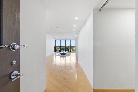 Condo in Aventura, Florida, 2 bedrooms  № 1999111 - photo 4