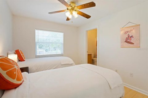 Casa en alquiler en Gulfport, Florida, 5 dormitorios, 298.59 m2 № 1916753 - foto 14