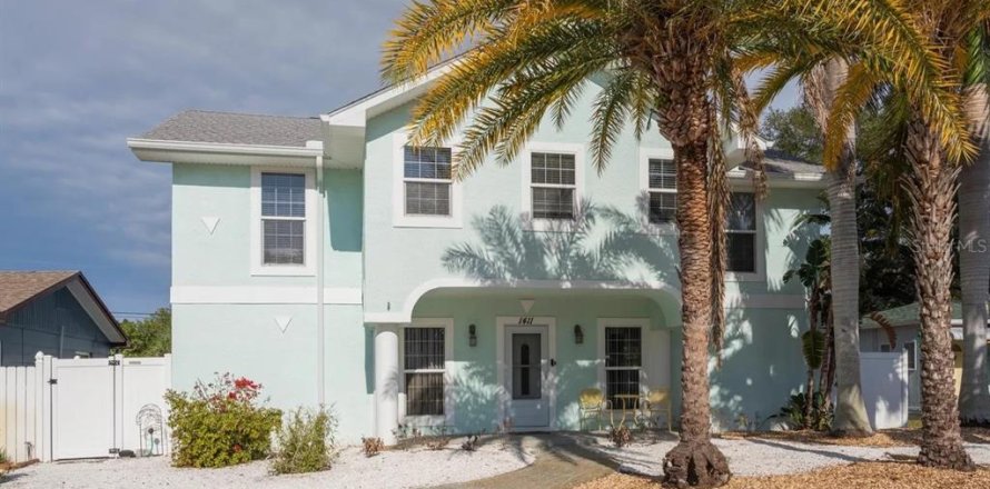 Villa ou maison à Gulfport, Floride 5 chambres, 298.59 m2 № 1916753