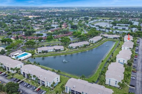 Condo in West Palm Beach, Florida, 1 bedroom  № 1182887 - photo 1
