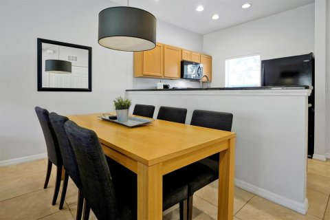 Adosado en alquiler en Kissimmee, Florida, 2 dormitorios, 107.86 m2 № 1688267 - foto 9