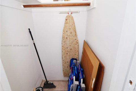 Condominio en venta en Aventura, Florida, 1 dormitorio, 71.35 m2 № 1991512 - foto 15