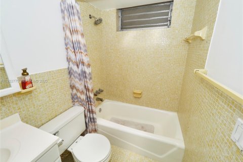 Condominio en venta en Aventura, Florida, 1 dormitorio, 71.35 m2 № 1991512 - foto 23