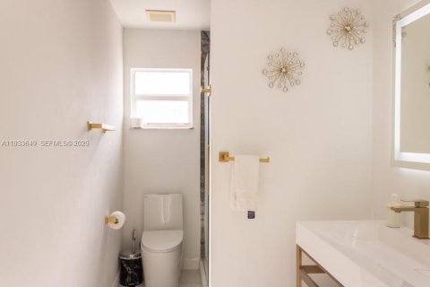 Снять в аренду виллу или дом в Майами, Флорида 3 спальни, 101.45м2, № 1991458 - фото 15