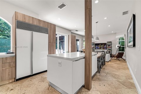 Villa ou maison à vendre à Miami, Floride: 4 chambres, 290.51 m2 № 2081432 - photo 19