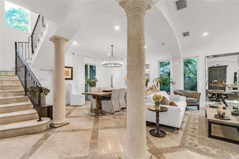 Villa ou maison à vendre à Miami, Floride: 4 chambres, 290.51 m2 № 2081432 - photo 14