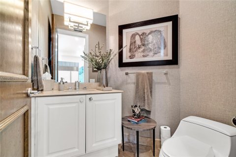 Villa ou maison à vendre à Miami, Floride: 4 chambres, 290.51 m2 № 2081432 - photo 29