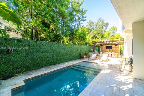 Villa ou maison à vendre à Miami, Floride: 4 chambres, 290.51 m2 № 2081432 - photo 5
