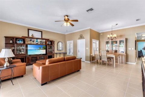 Villa ou maison à vendre à Pembroke Pines, Floride: 3 chambres, 118.73 m2 № 2066216 - photo 4